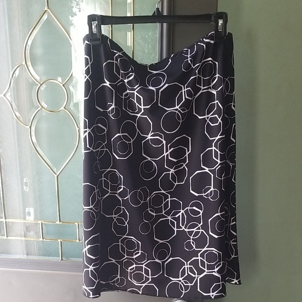 Geometric Black and White Skirt